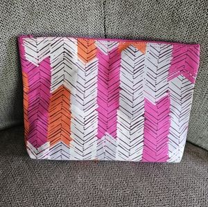 Thirty-one zipper pouch feather chevron